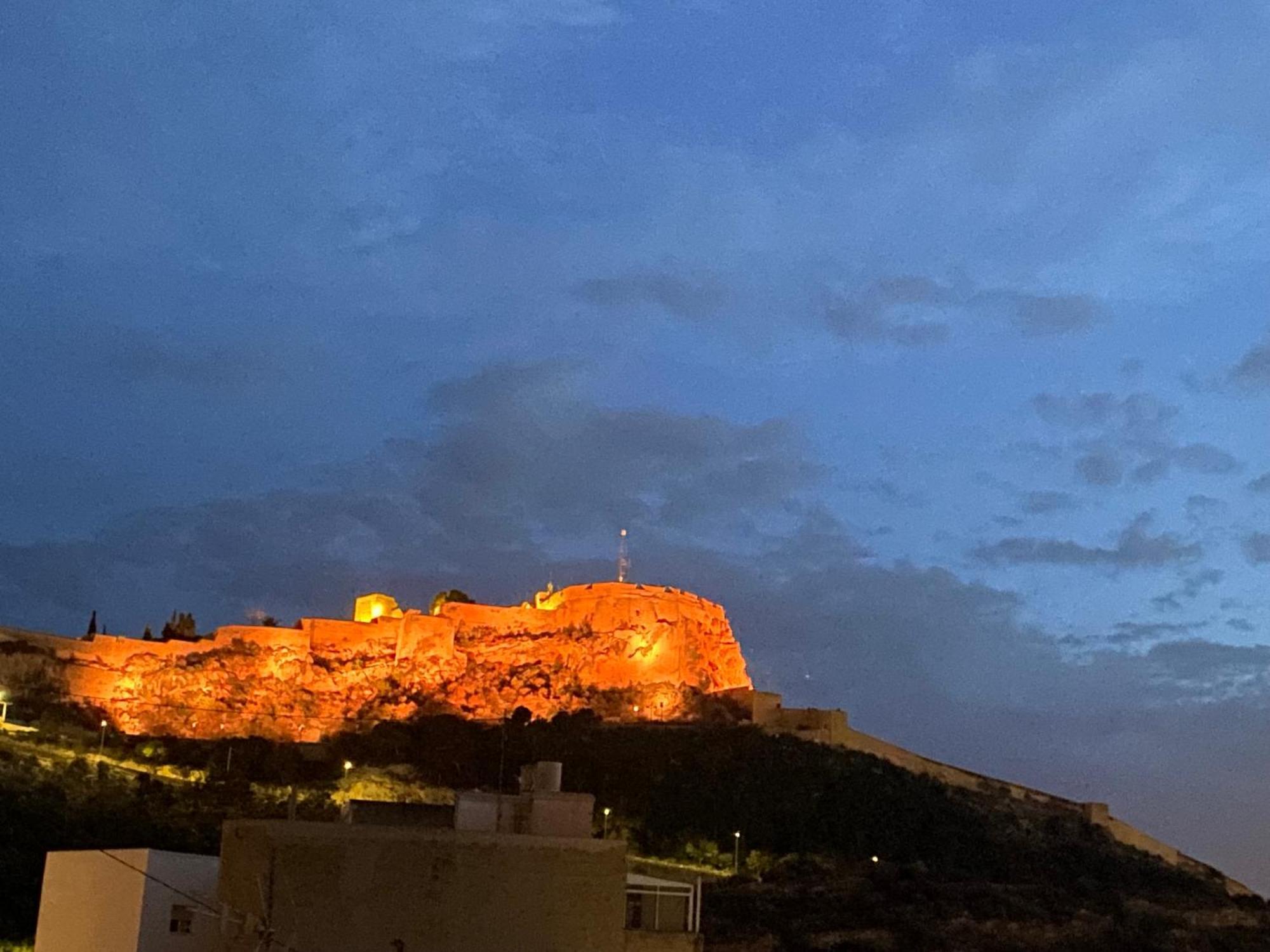 Atico Dos Alturas Alicante Bagian luar foto